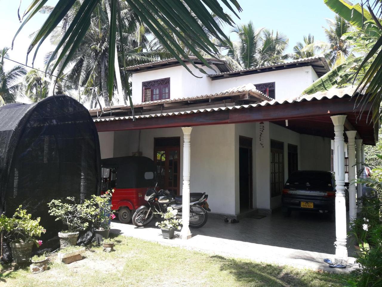 Southern Beach Surf Lodge アハンガマ エクステリア 写真