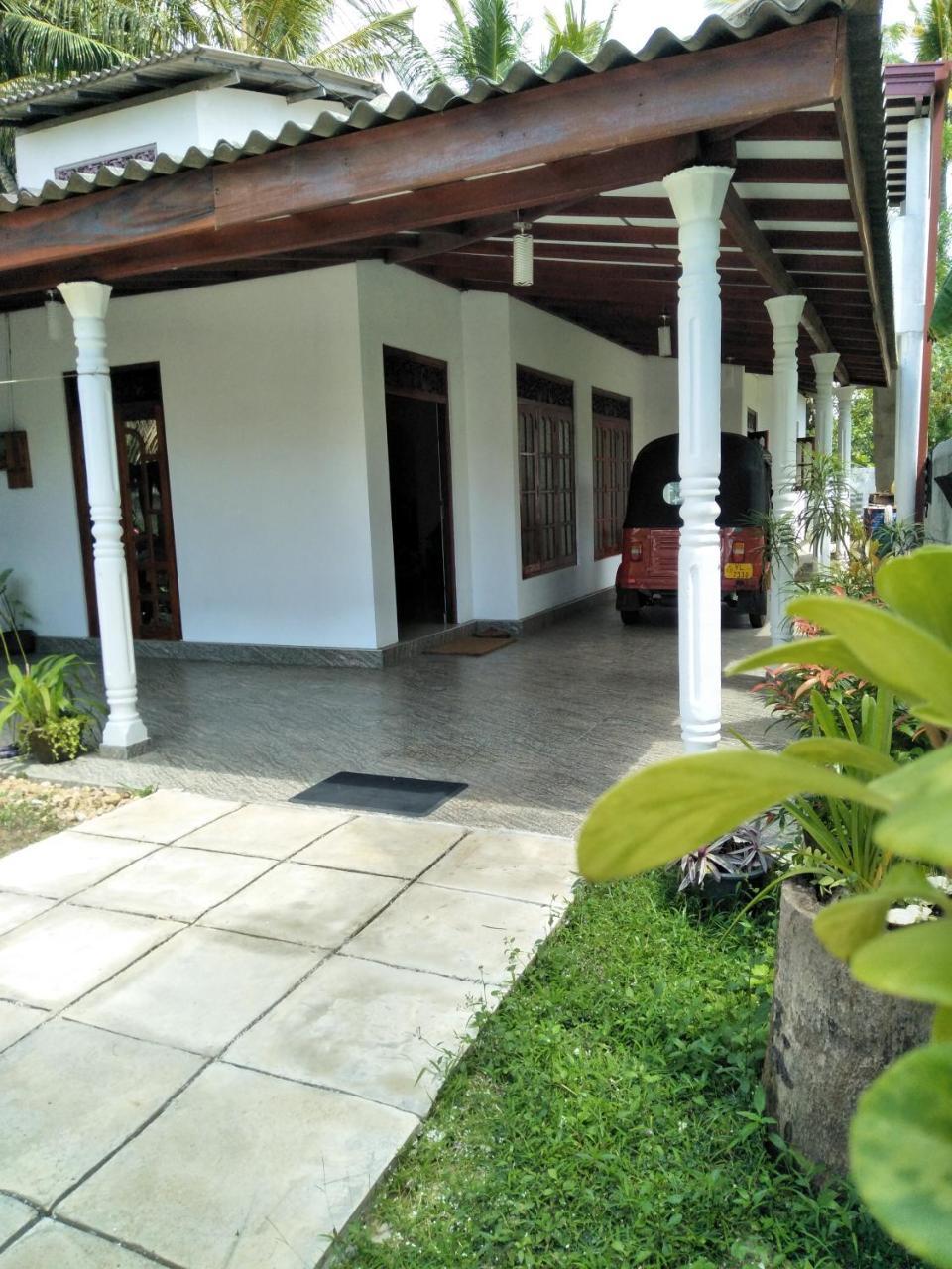 Southern Beach Surf Lodge アハンガマ エクステリア 写真