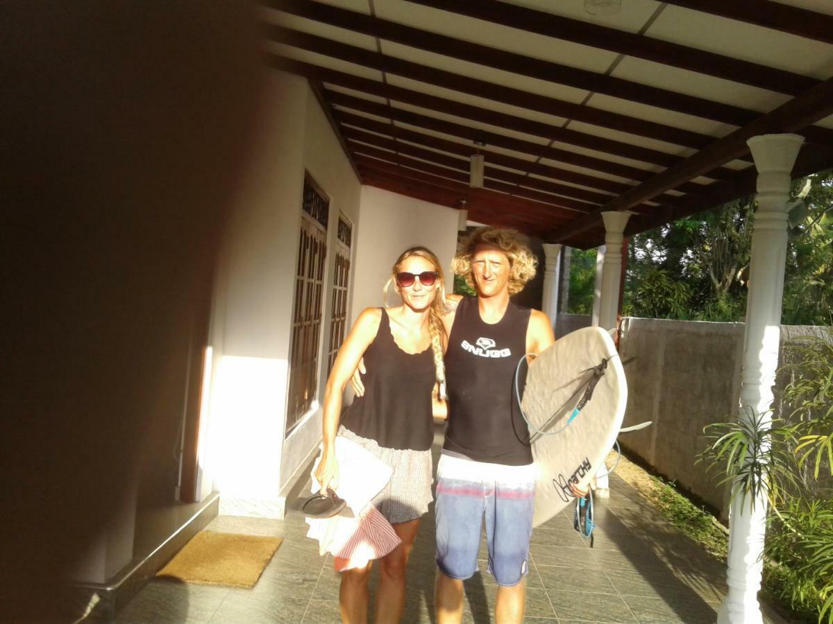 Southern Beach Surf Lodge アハンガマ エクステリア 写真